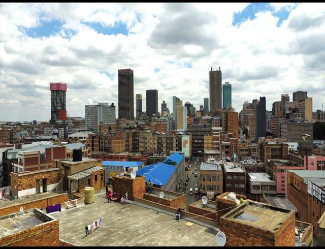 8,000M² APARTMENT BLOCK FOR SALE IN NEW DOORNFONTEIN